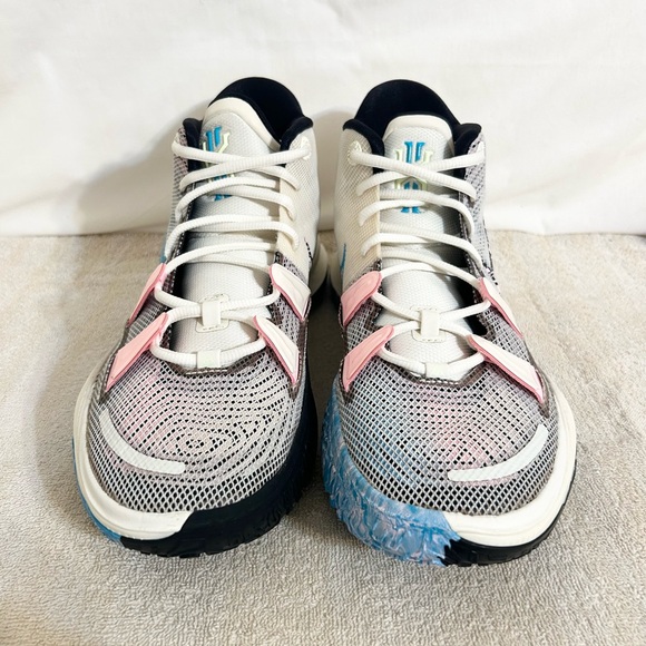 Nike Kyrie 7 Pale Ivory White/Blue/Pink size 11.5 MEN’S BASKETBALL SHOES - Picture 8 of 9